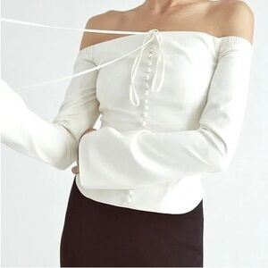 Orseund Iris off shoulder top